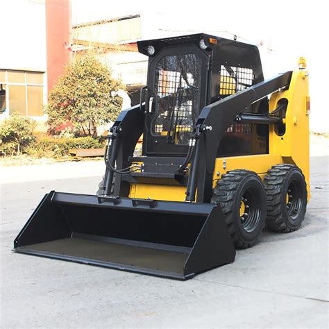 tracked or wheeled skid steer